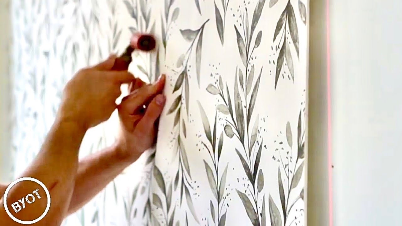 Steps on how to apply wallpaper easily