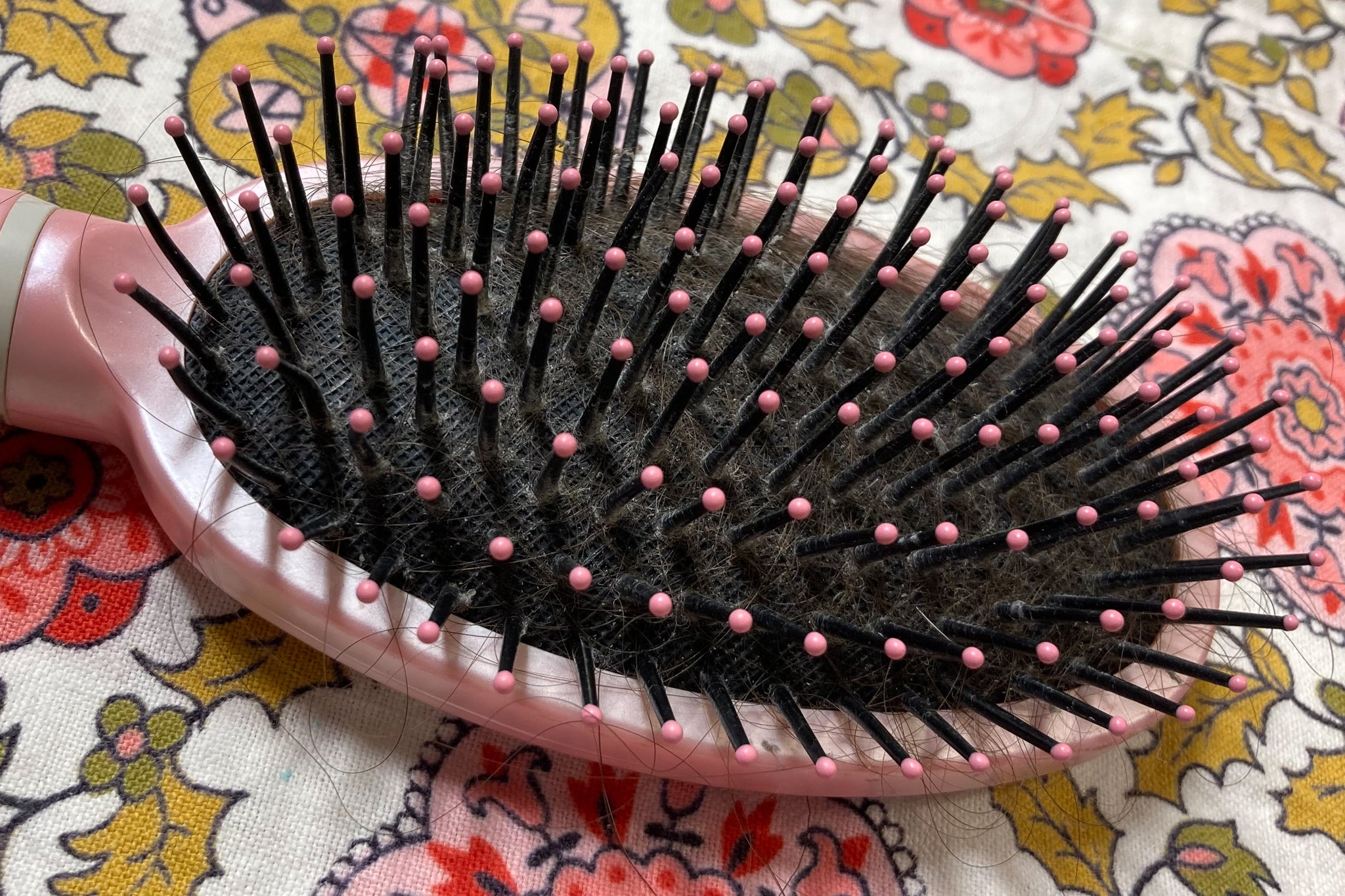 Cleaning a brush effectively